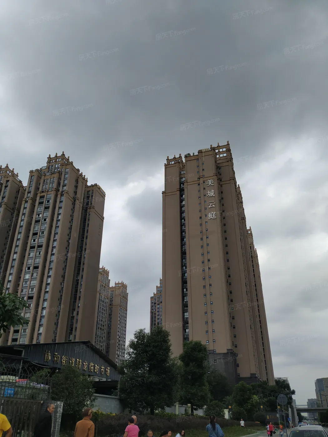 美城云庭3室2厅2卫东朝向3950.00元/月出租