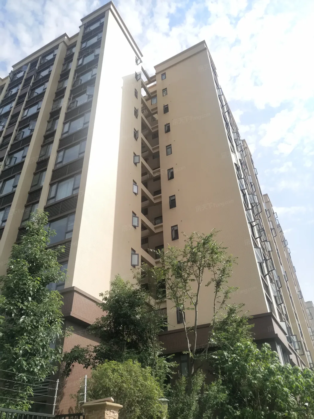 棠府锦绣城2室2厅1卫东朝向1900.00元/月出租