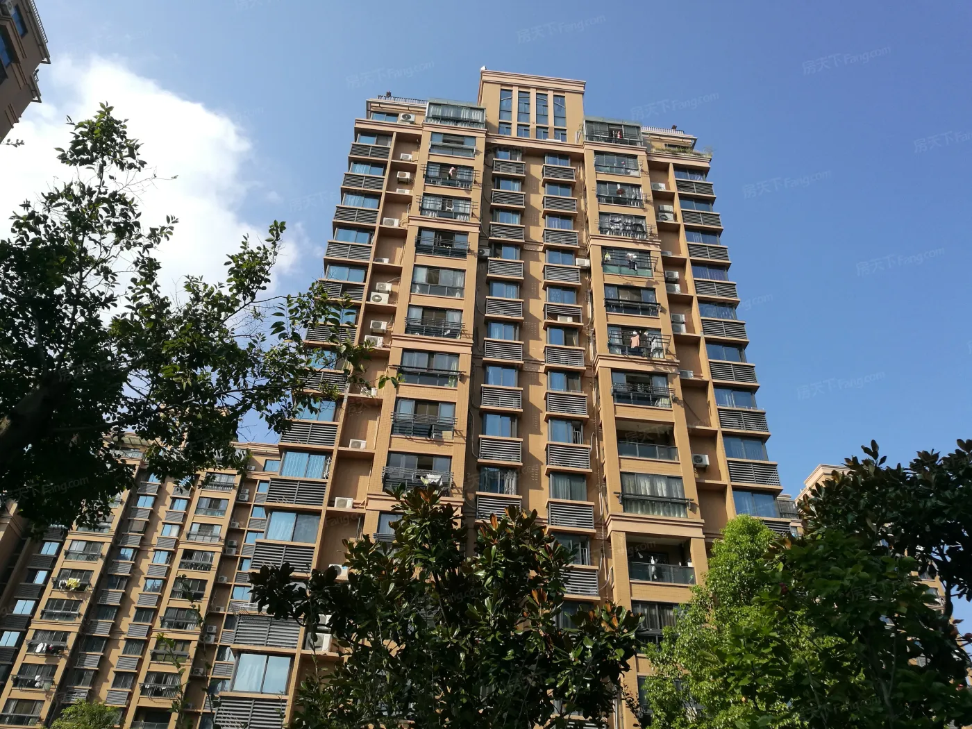 宝丽茗苑2室1厅1卫南北朝向2100.00元/月出租