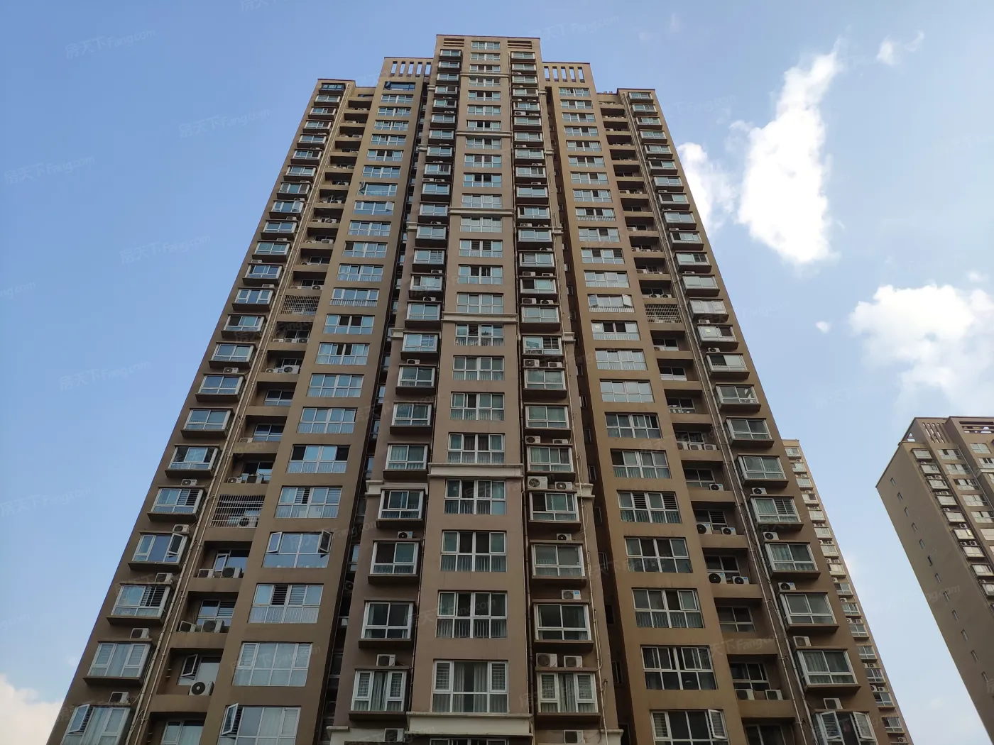 滹沱社区3室2厅1卫南朝向1100.00元/月出租