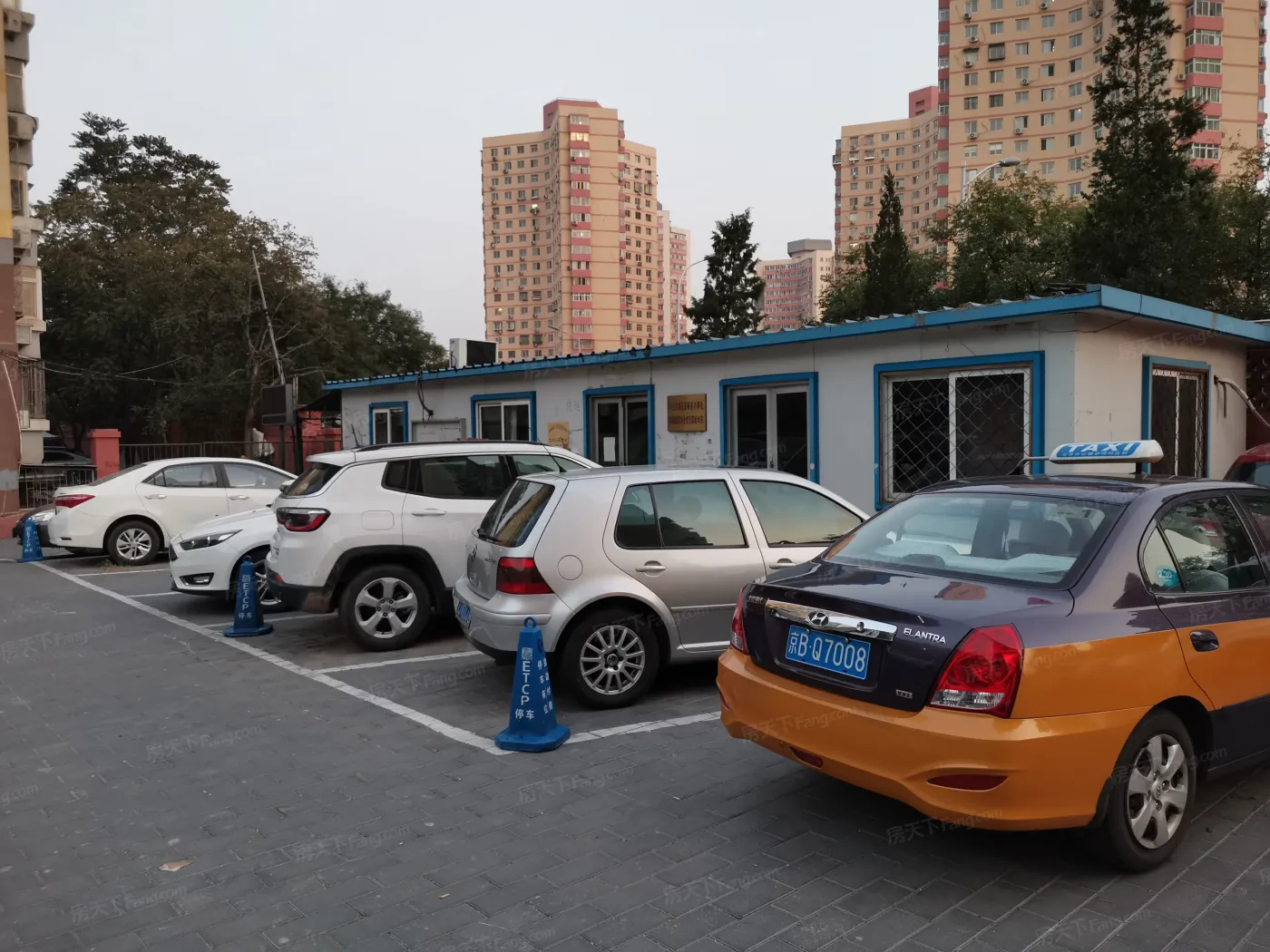 南三环中路69号楼1室1厅1卫南朝向4800.00元/月出租