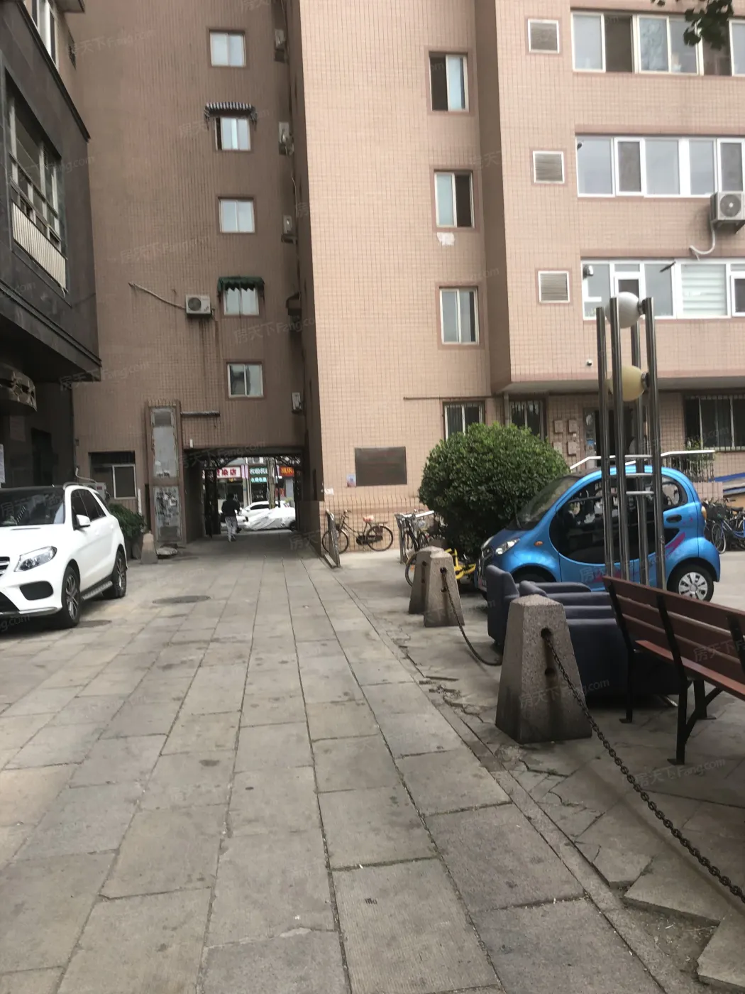 圣都大厦3室2厅3卫南北朝向17000.00元/月出租