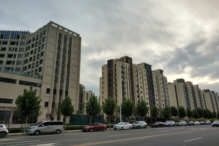 宏泰·龙河枫景2室2厅1卫南朝向1200.00元/月出租