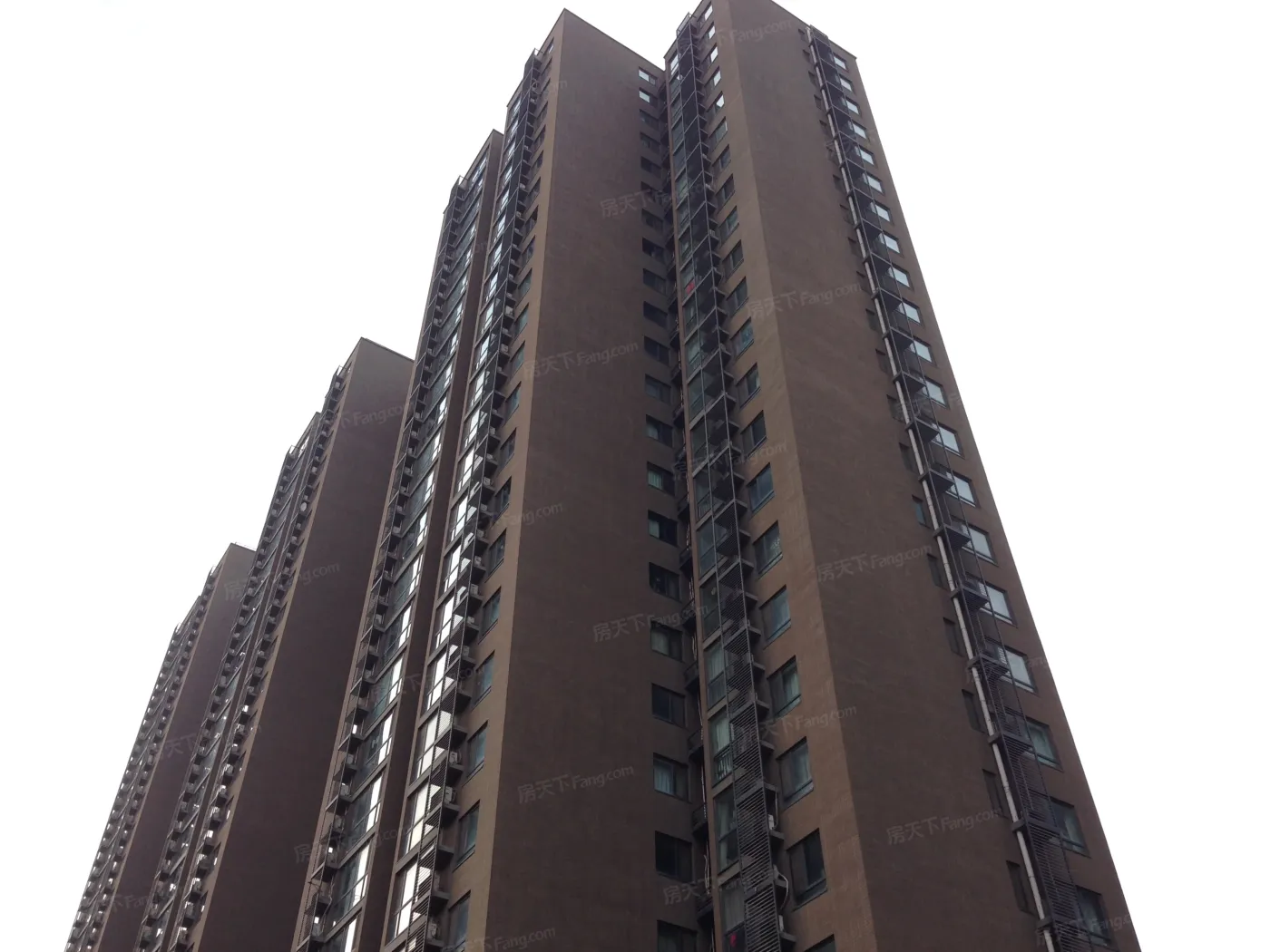 和谐雅园2室1厅1卫西南朝向8000.00元/月出租