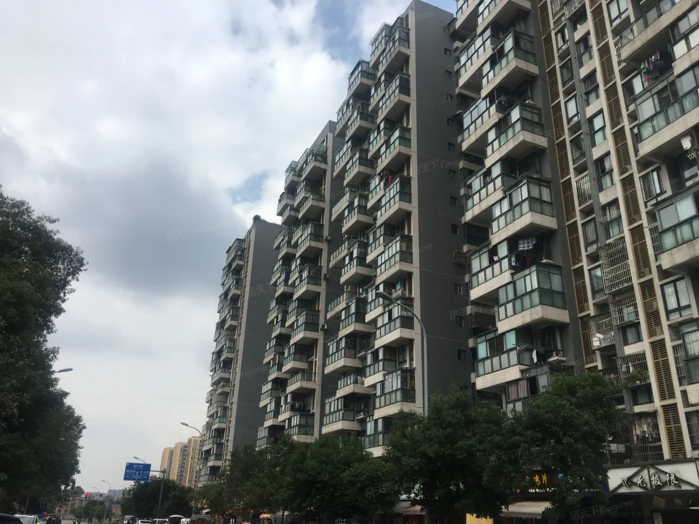 华宇阳光四季2室2厅1卫南朝向2380.00元/月出租