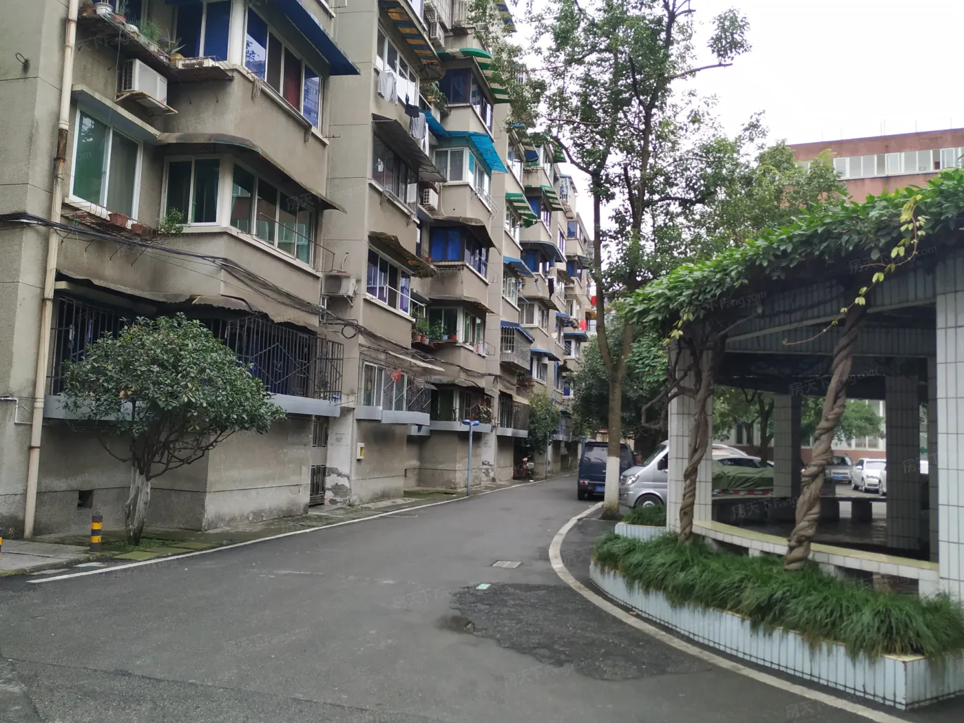 六菱小区2室1厅1卫南朝向1900.00元/月出租