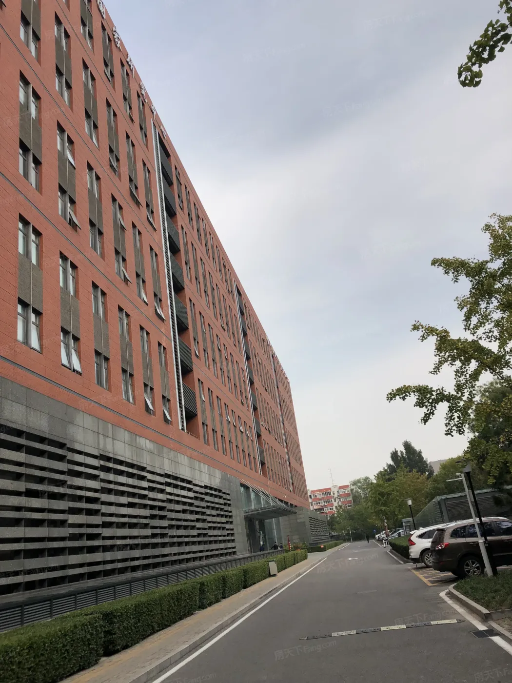 空间物理所小区2室1厅1卫南北朝向9300.00元/月出租