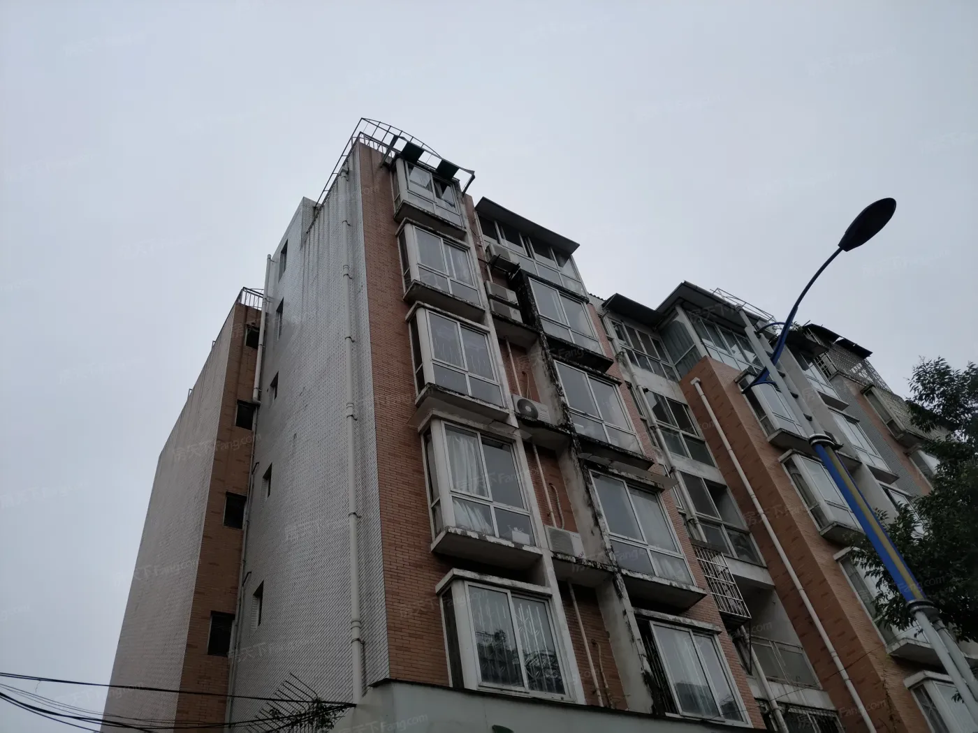 丽都新城一期2室2厅1卫东南朝向1900.00元/月出租