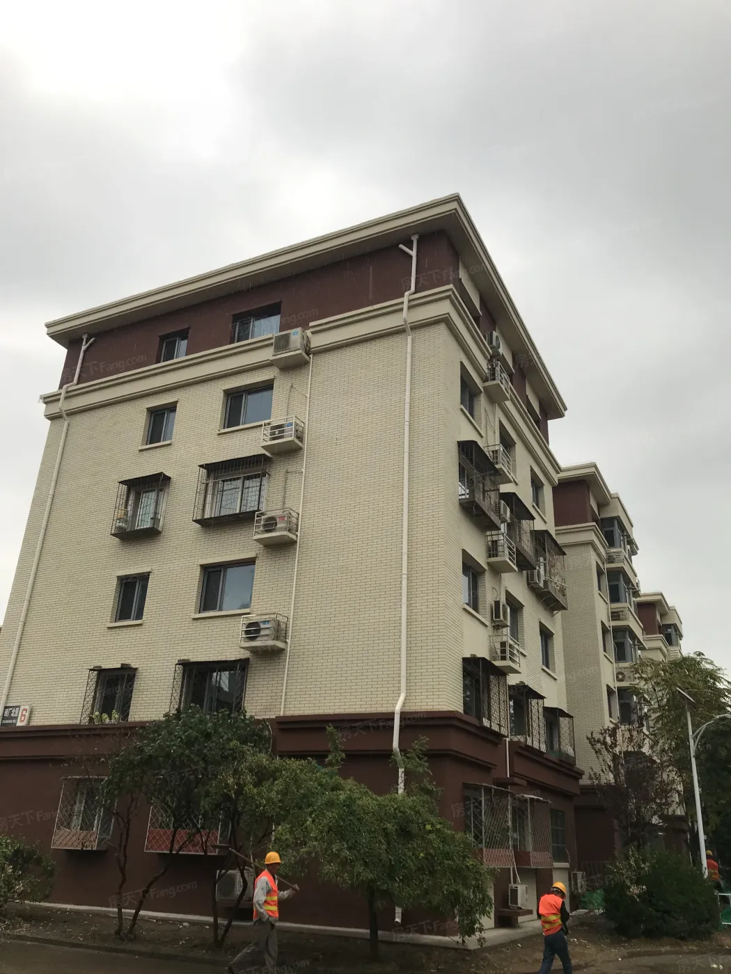 小街之春1室1厅1卫南朝向2750.00元/月出租