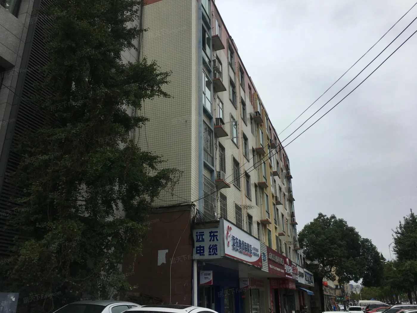 阳光华庭3室2厅2卫东西朝向2600.00元/月出租