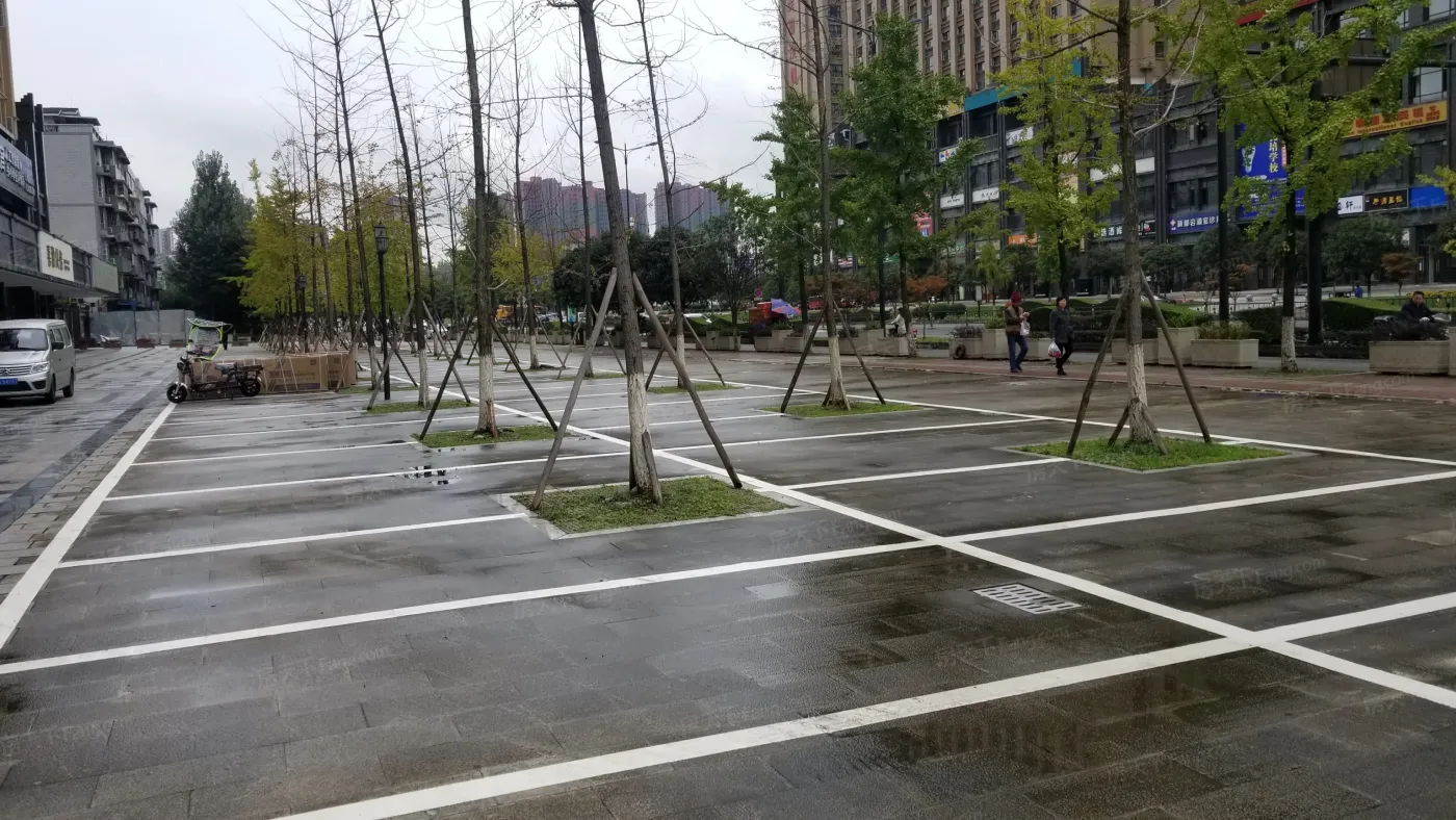 翔宇榜样3室2厅1卫南朝向1700.00元/月出租