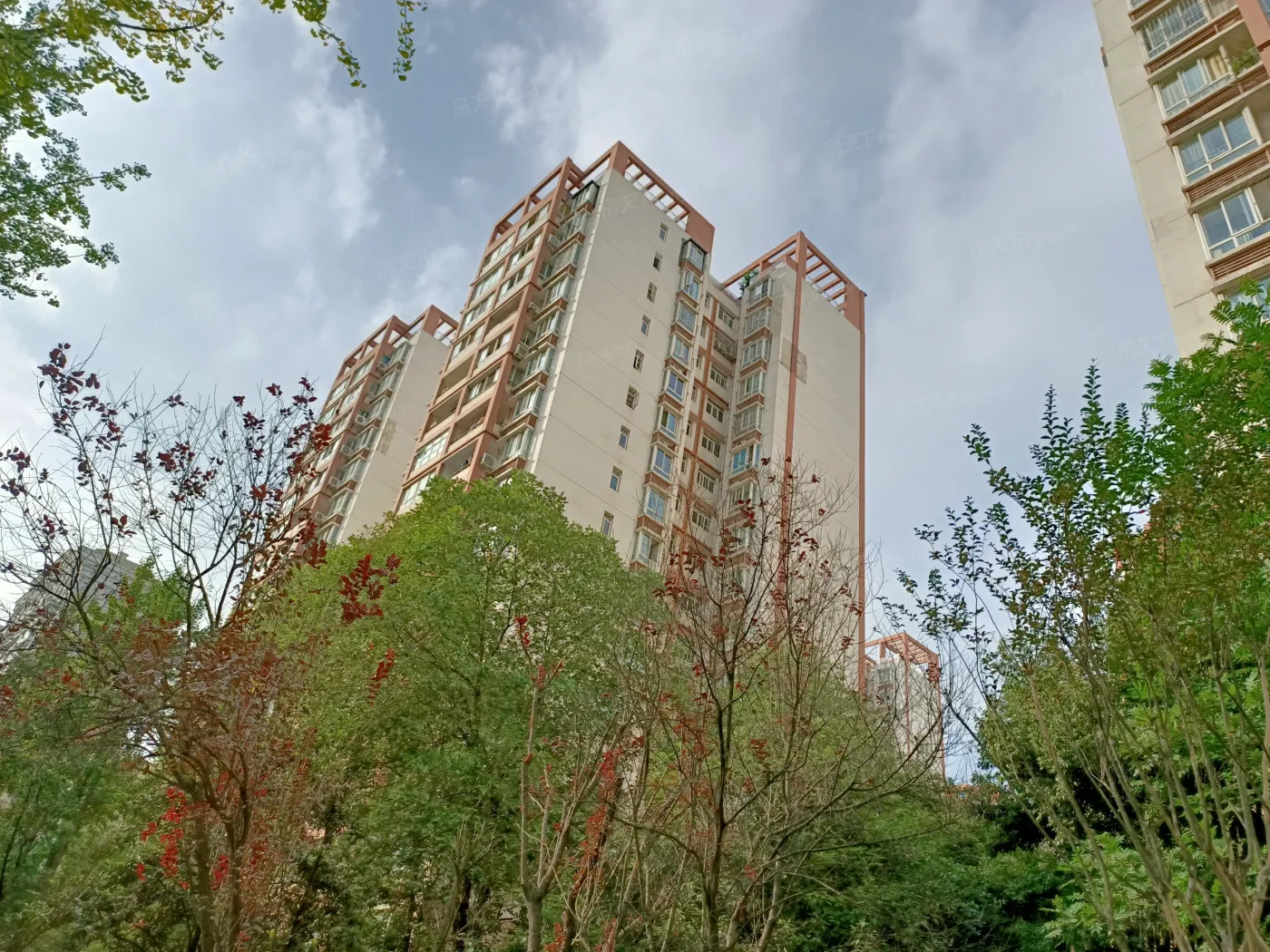 整租·天府名居金沙江苑 4室1厅 南