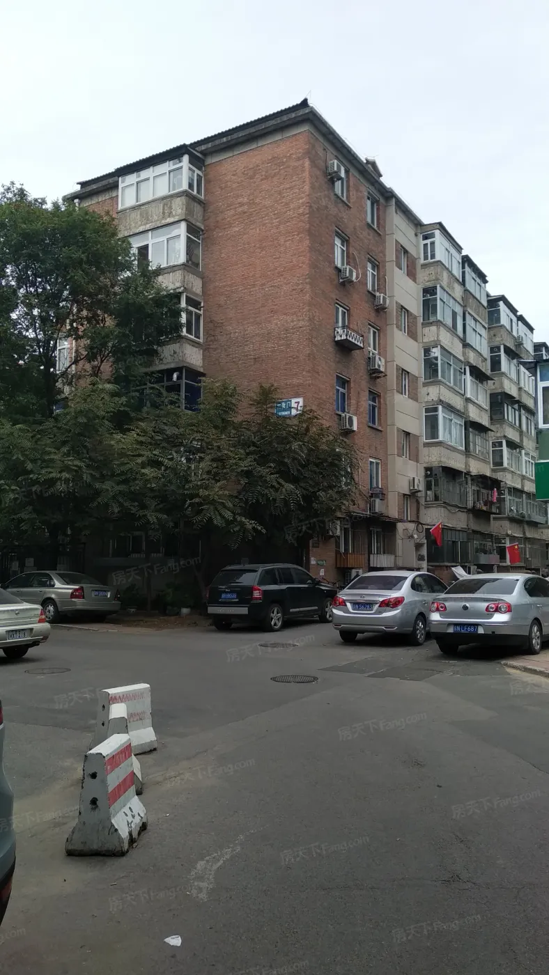 六营门小区1室1厅1卫南朝向3400.00元/月出租