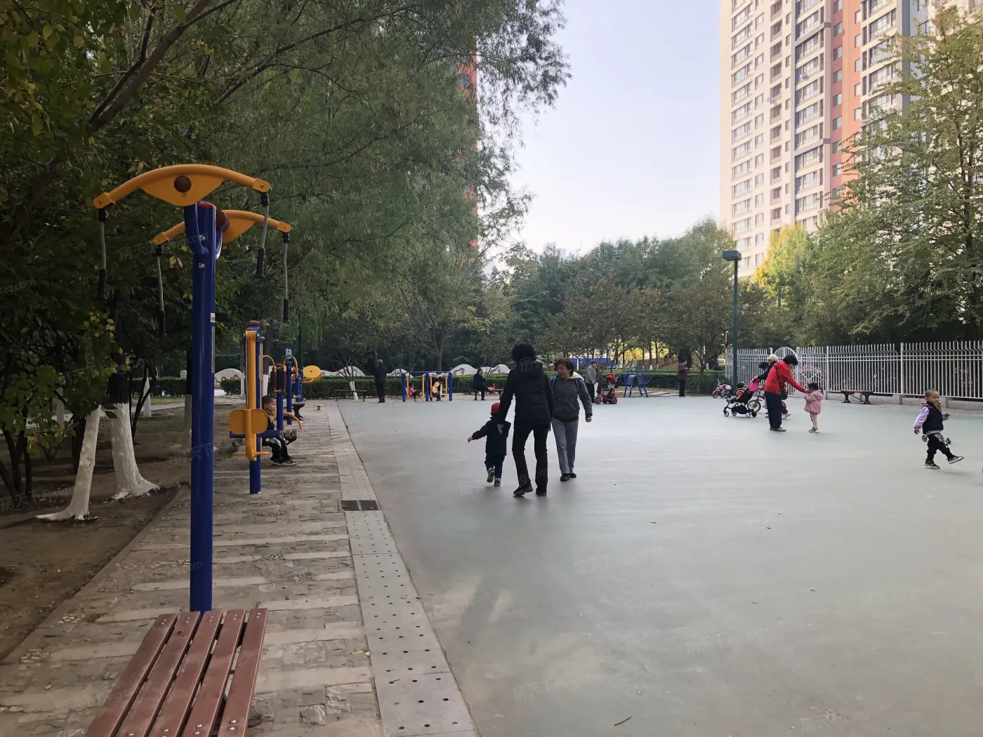 广源小区3室1厅2卫东南朝向16800.00元/月出租