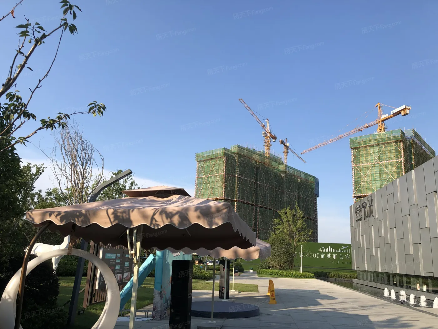 保利和光3室2厅2卫南北朝向2200.00元/月出租