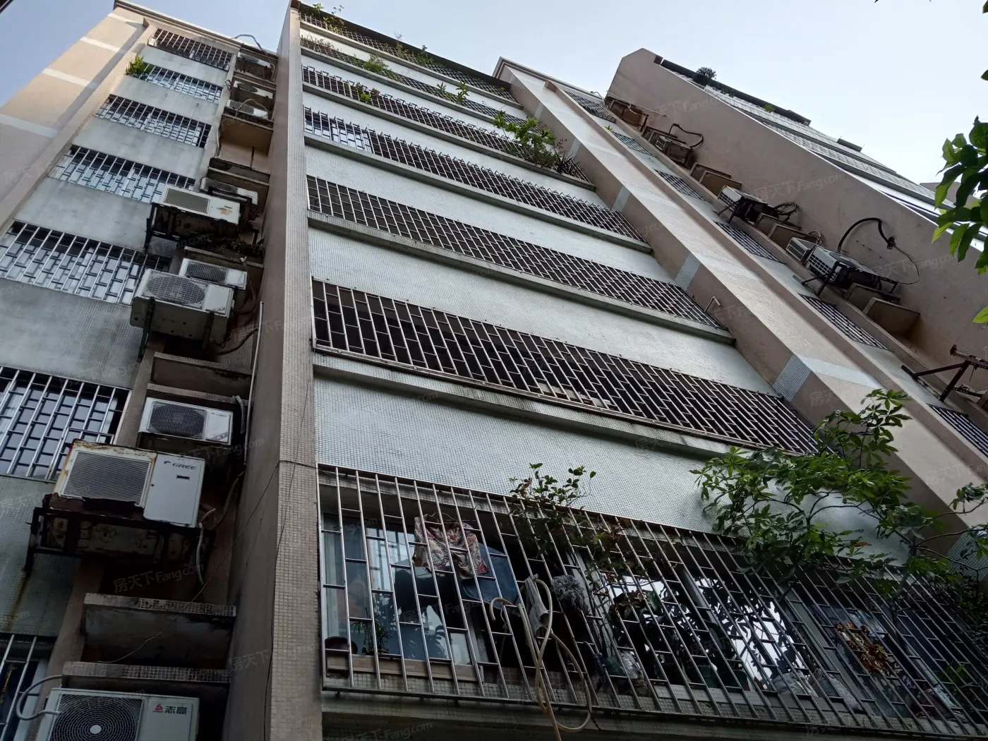 城门头西路小区2室1厅1卫南朝向1500.00元/月出租