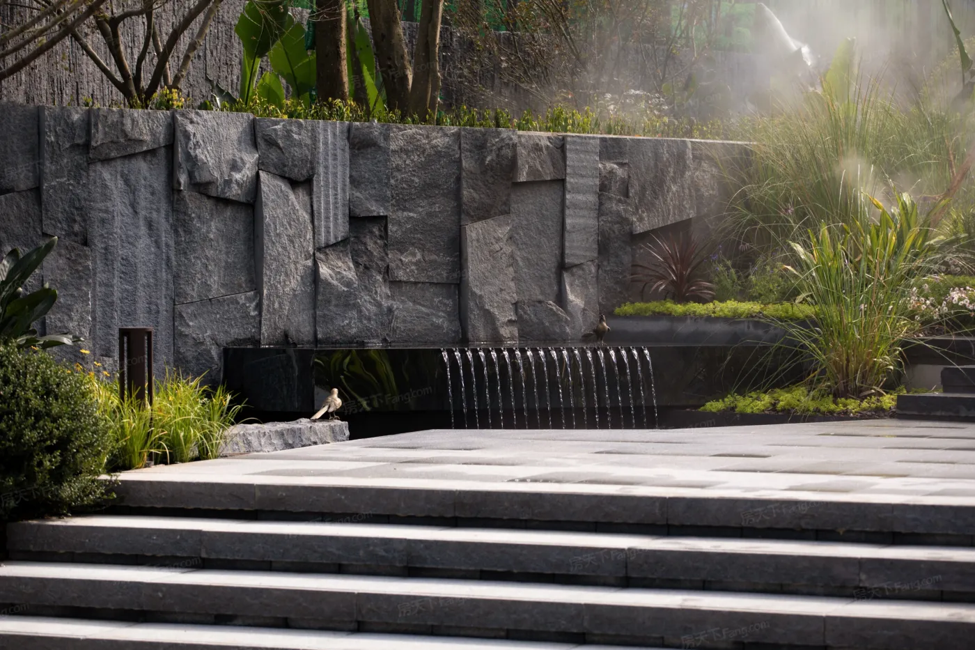 龙湖中骏光明璟悦天著4室2厅3卫东南朝向1800.00元/月出租