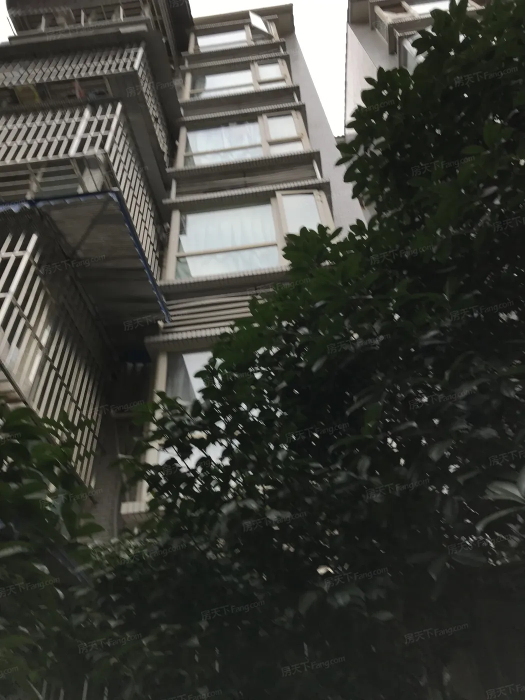 辉煌佳苑2室2厅1卫东朝向2100.00元/月出租