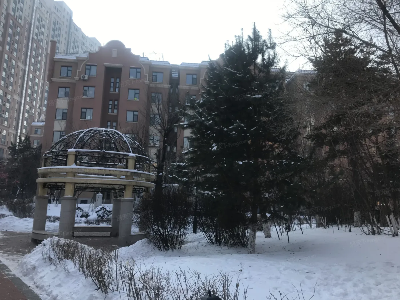 中海凯旋门1室1厅1卫西南朝向1600.00元/月出租