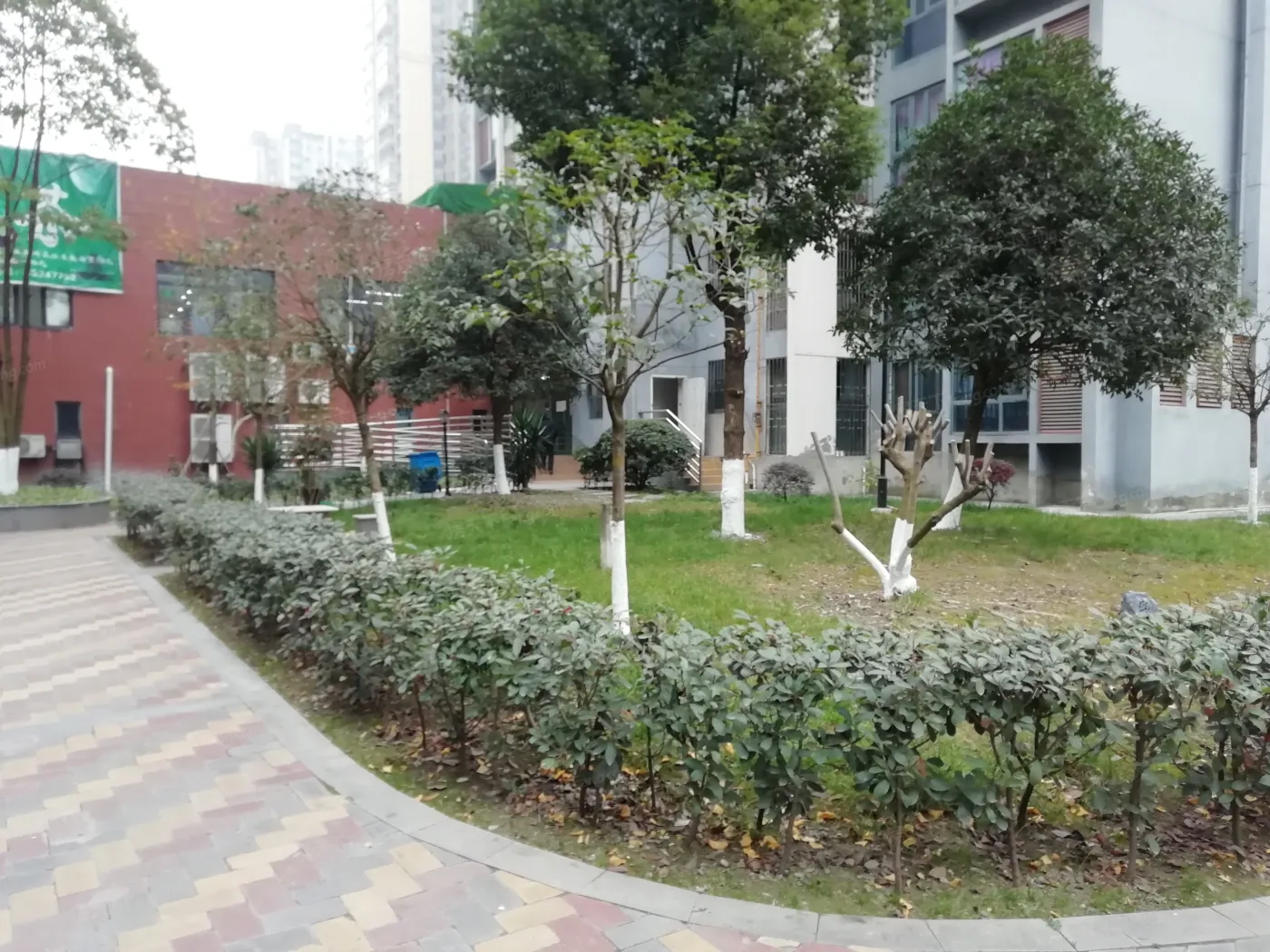 钰邸华府2室1厅1卫南朝向2000.00元/月出租