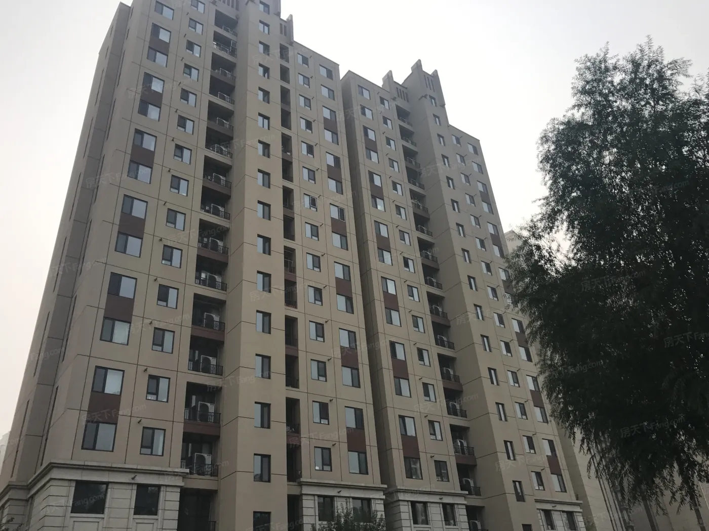 中国铁建·花语府4室2厅2卫南北朝向13000.00元/月出租