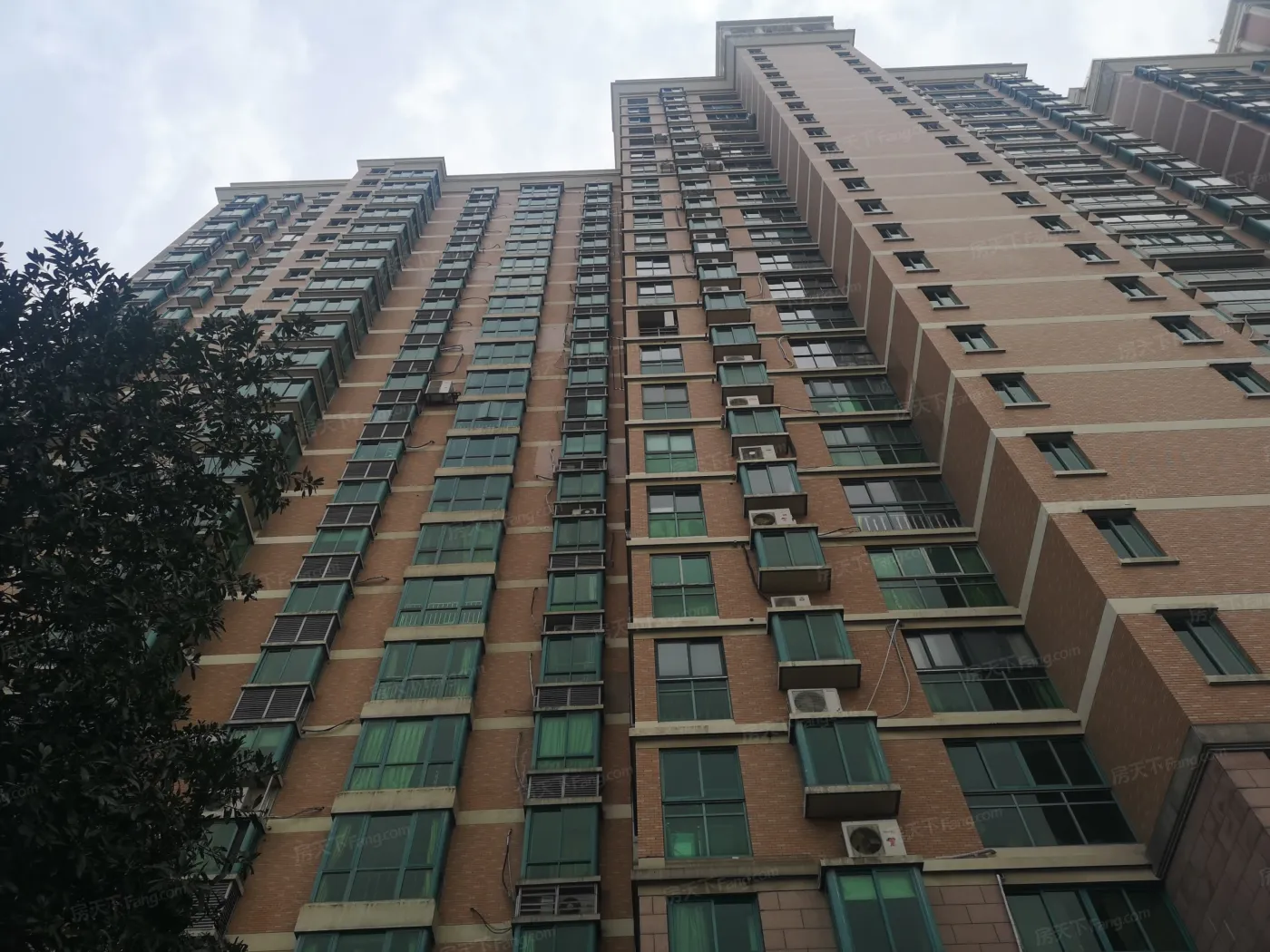 盛世东方4室2厅2卫南北朝向4500.00元/月出租