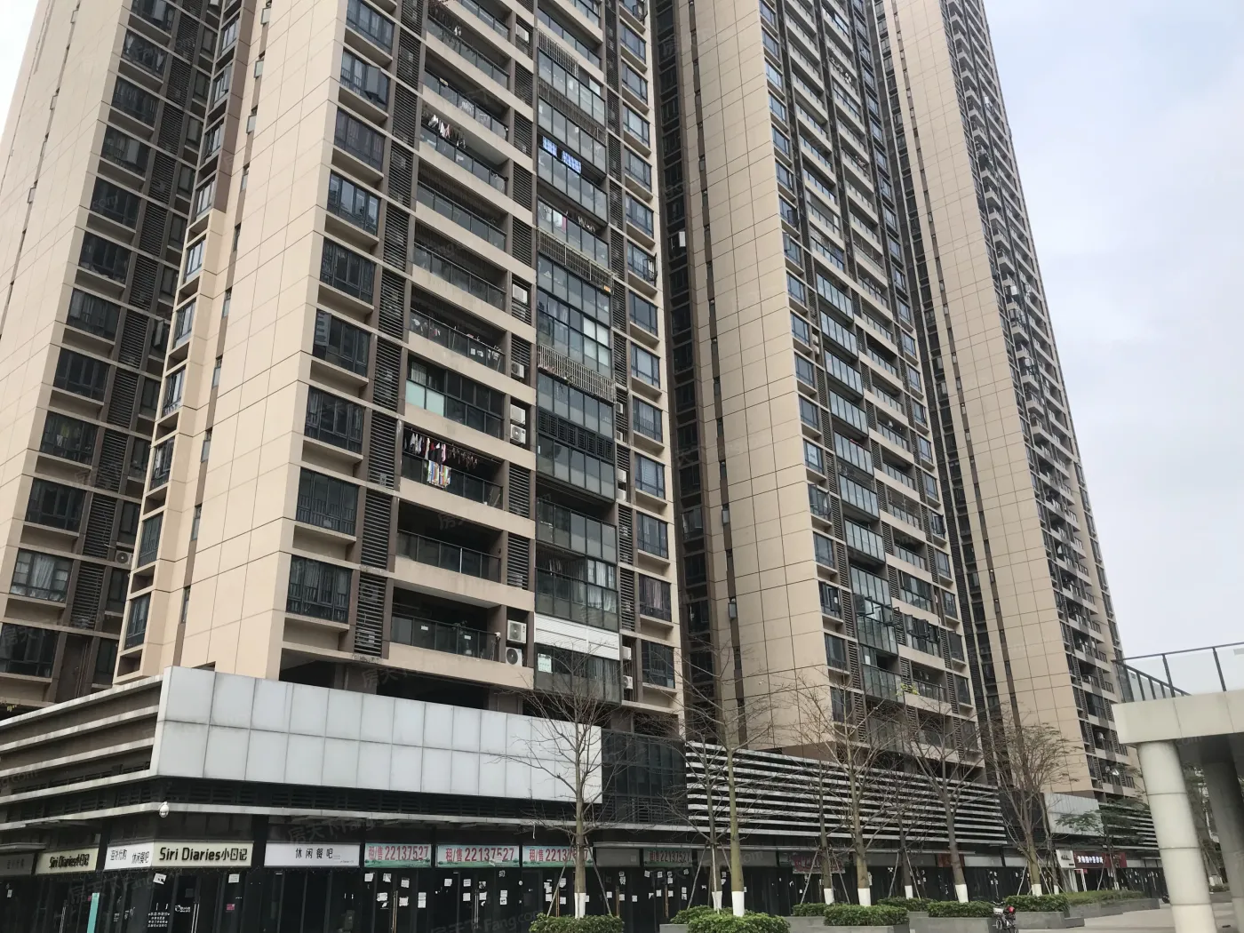 保利中悦花园1室1厅1卫东南朝向2000.00元/月出租