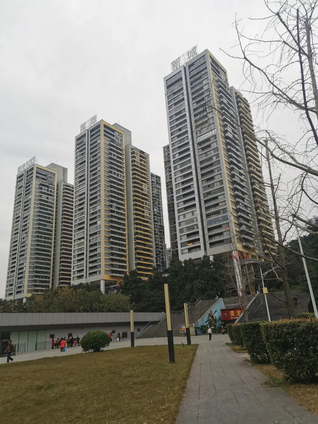 重庆南岸南滨路阳光100国际新城住宅楼盘出租出售信息