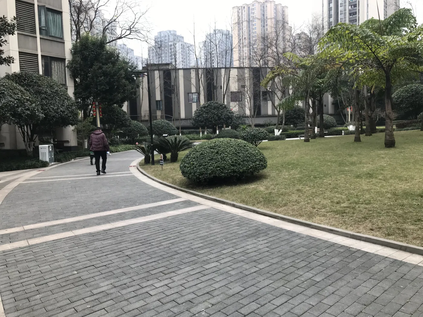 保利可爱岛3室2厅1卫东朝向1800.00元/月出租