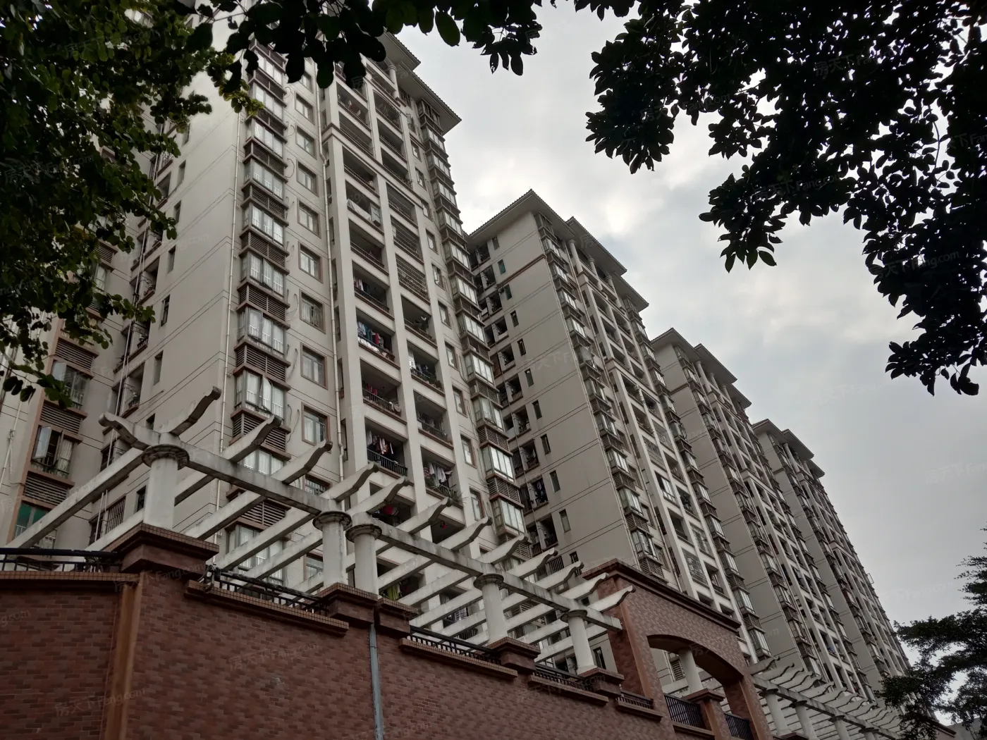 惠泽苑3室2厅2卫南朝向2000.00元/月出租