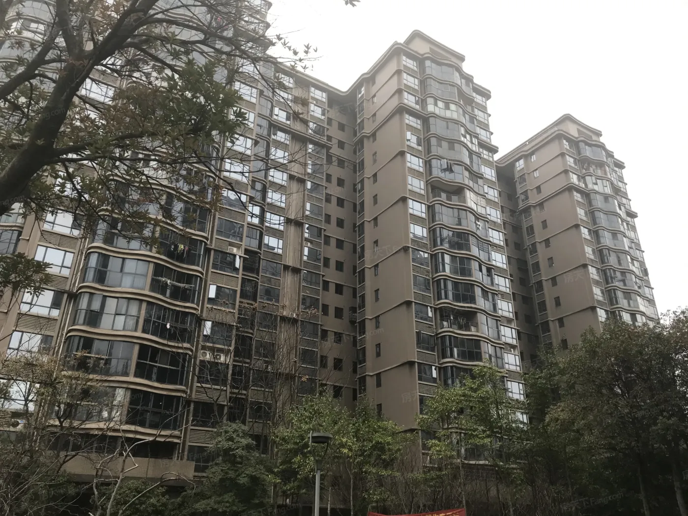 名家翡翠花园实景图