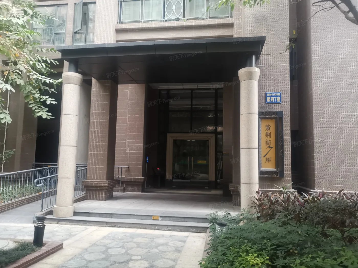 中海万锦豪园3室2厅2卫东南朝向4500.00元/月出租