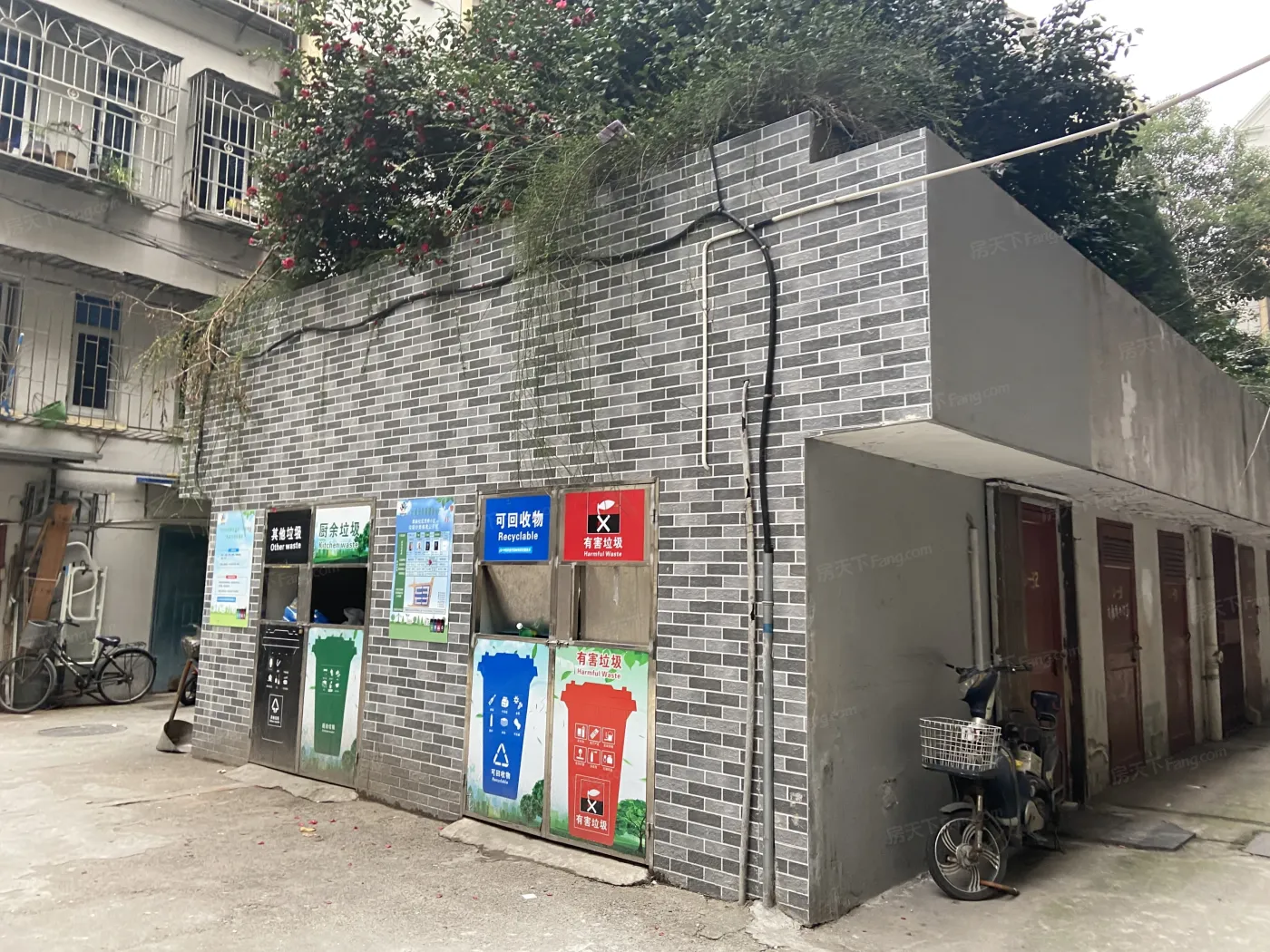 灵桥小区3室1厅1卫南北朝向1900.00元/月出租