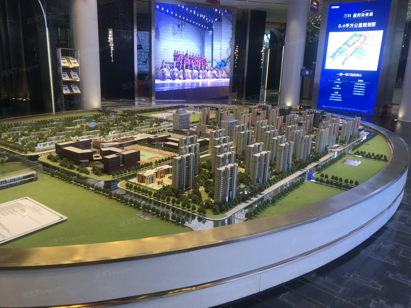 万科首府未来城项目为小高层产品