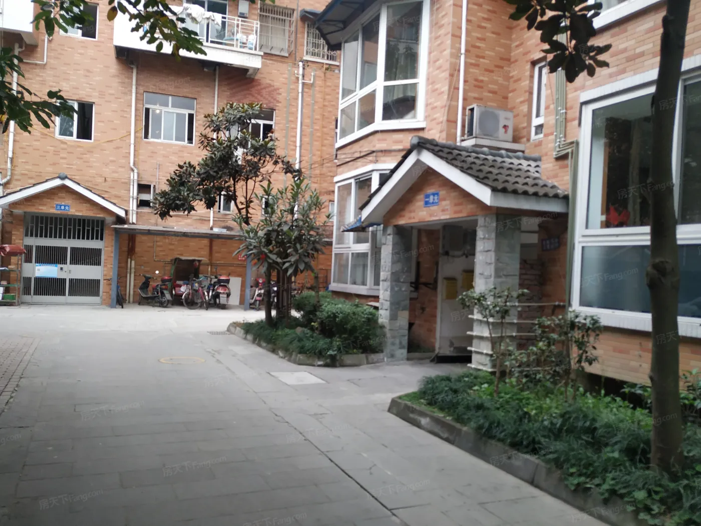 城南人家3室2厅2卫北朝向2200.00元/月出租