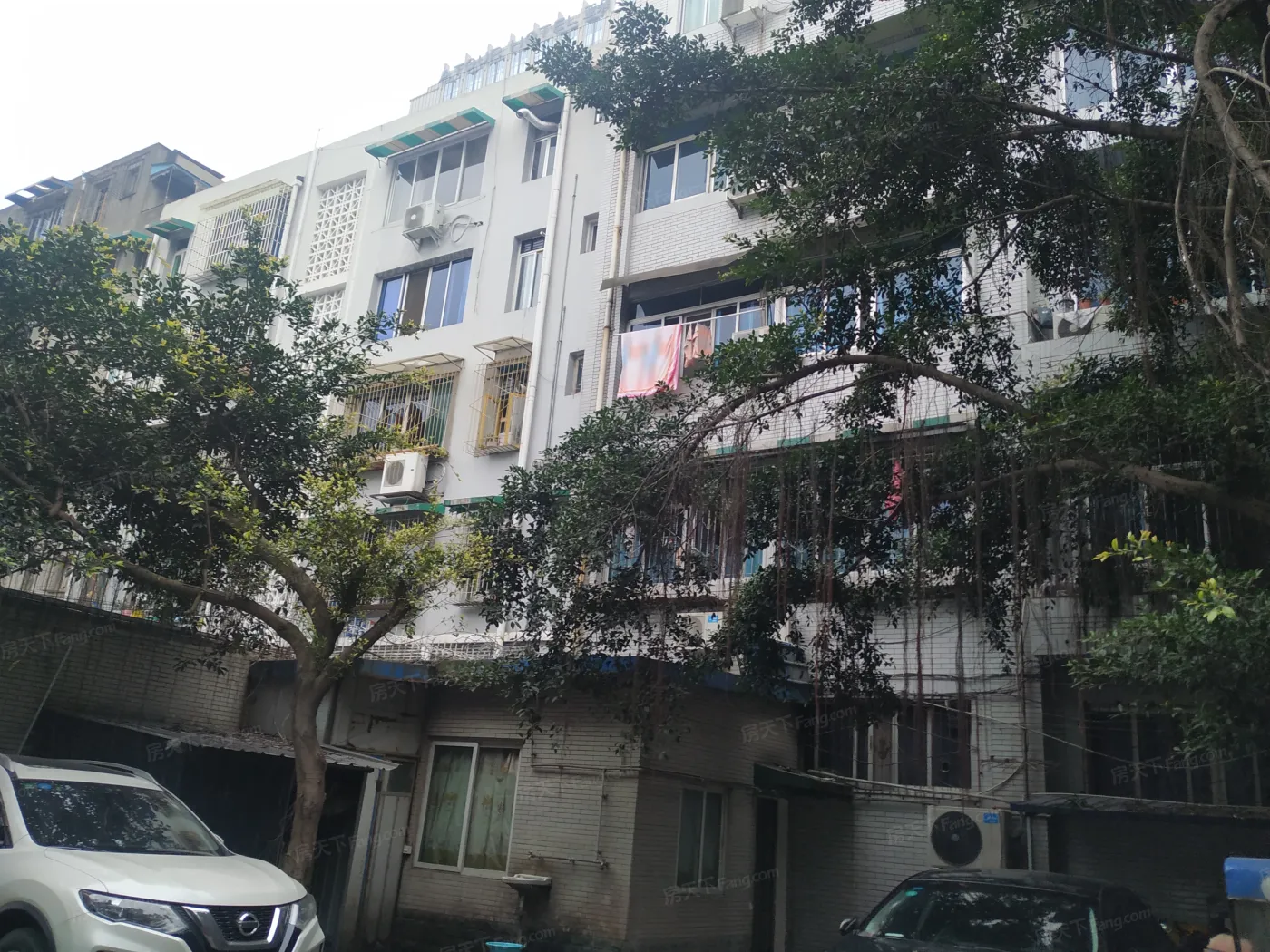 仁和居2室1厅1卫南朝向2000.00元/月出租