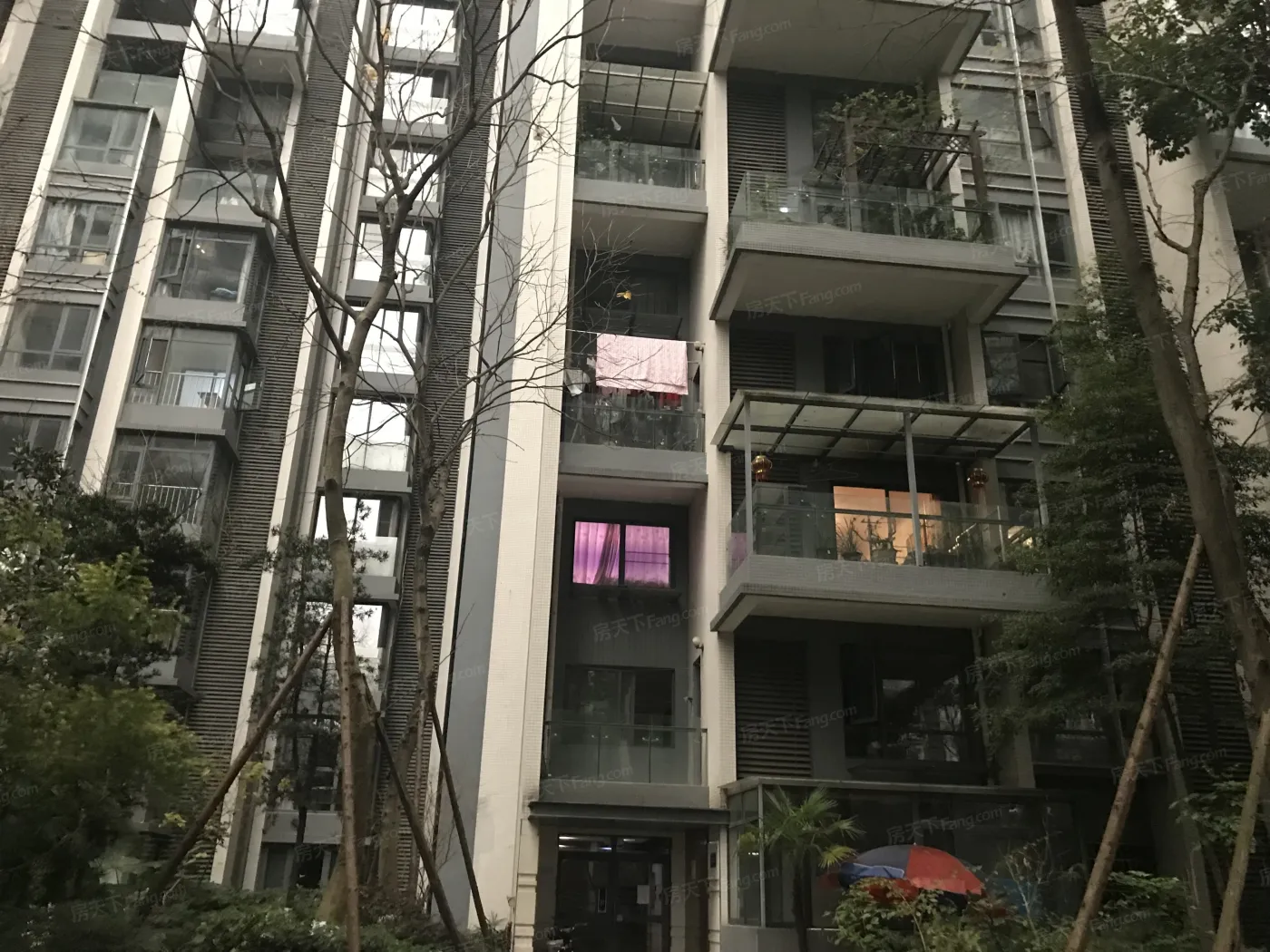 金沙鹭岛二期2室2厅1卫西南朝向2400.00元/月出租