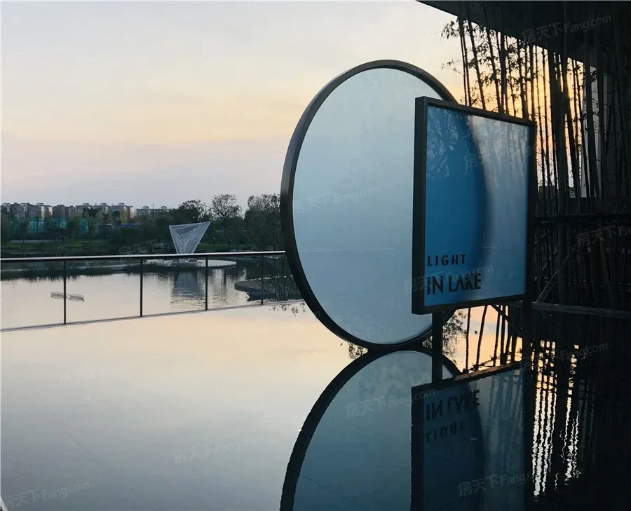 保利和光屿湖4室2厅3卫南朝向2800.00元/月出租