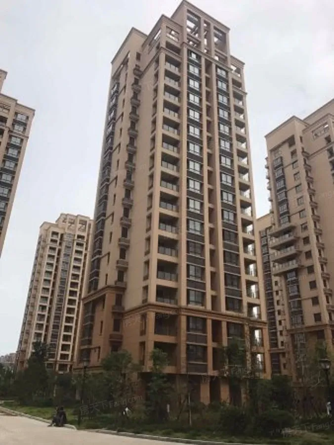 滨州景园3室2厅2卫西朝向3400.00元/月出租