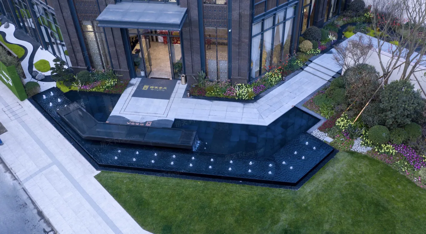 西宸春天3室2厅2卫东南朝向2550.00元/月出租