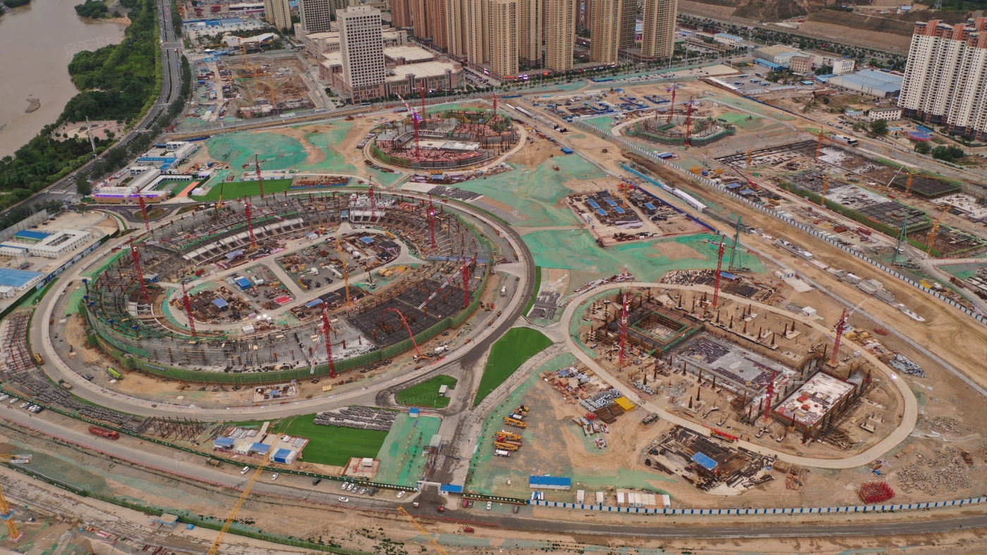 实景图:奥体中心施工进度2020年7月