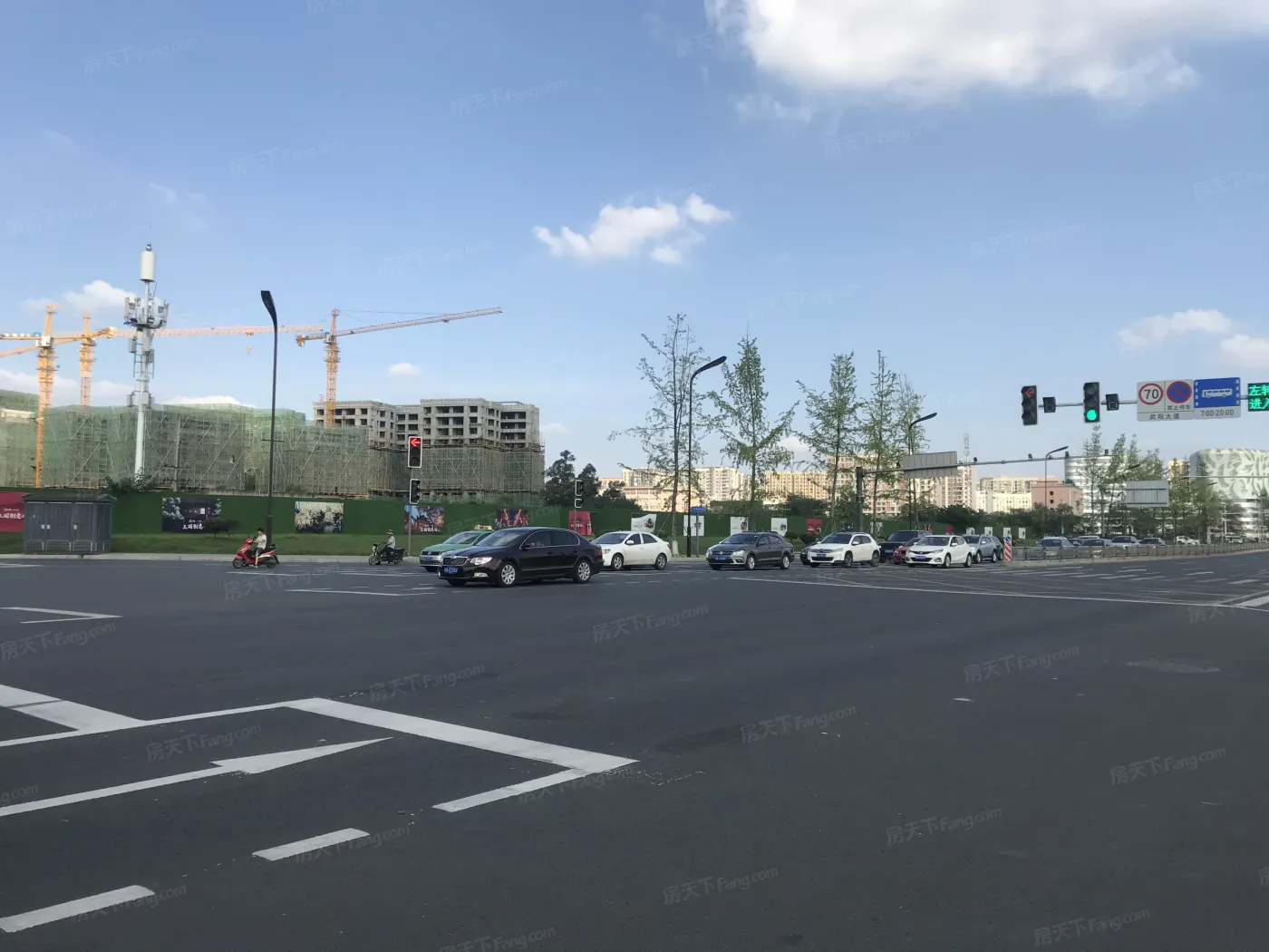 富国上邦3室2厅2卫东南朝向6200.00元/月出租