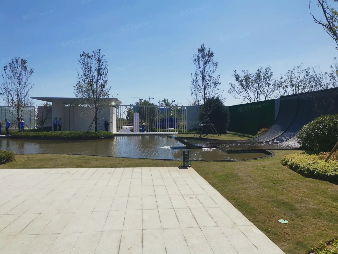 国信蓝悦湾3室2厅2卫南朝向1800.00元/月出租