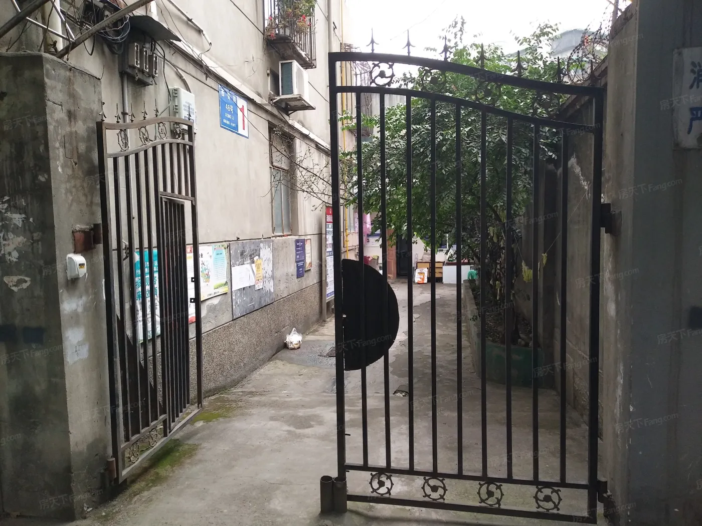 西青路48号院2室1厅1卫东南朝向2000.00元/月出租