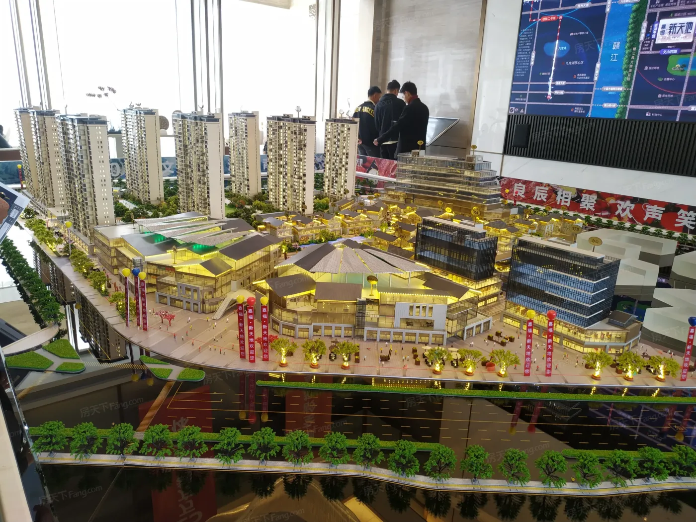 嘉福新天地3室2厅1卫南北朝向1300.00元/月出租
