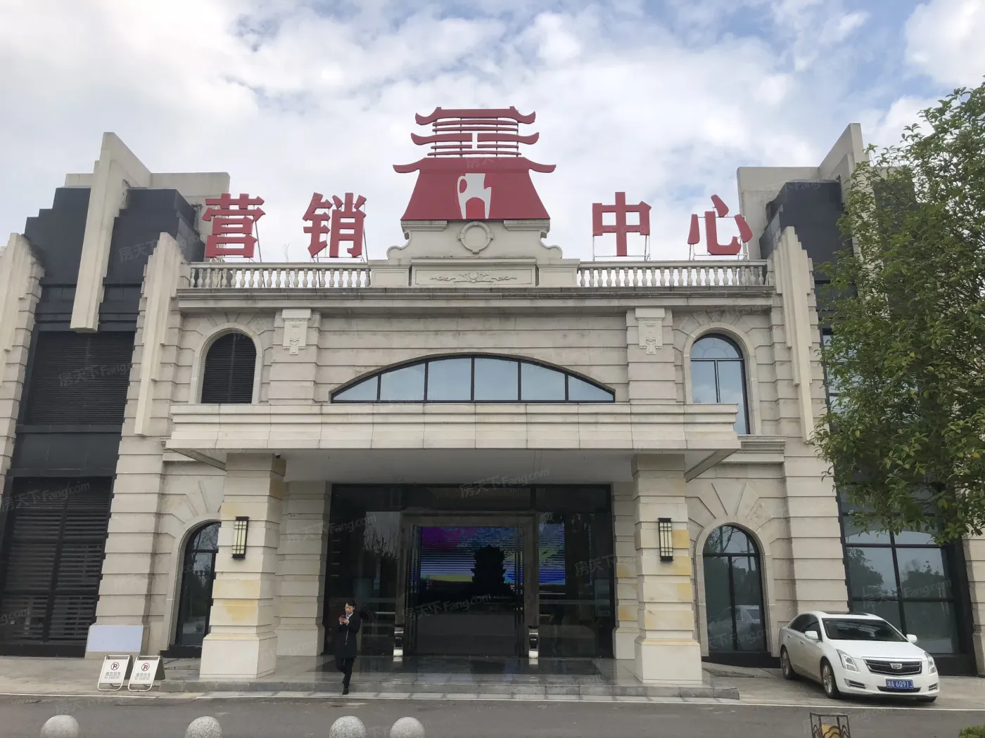 望达智造小镇3室2厅2卫南朝向2200.00元/月出租