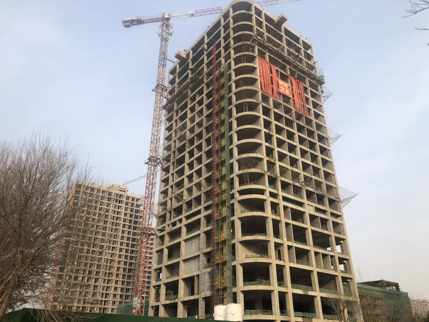 实景图:封顶楼栋