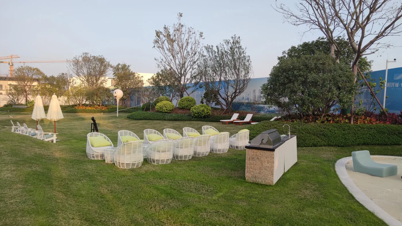 阳光城·悦江海4室2厅2卫南朝向3000.00元/月出租