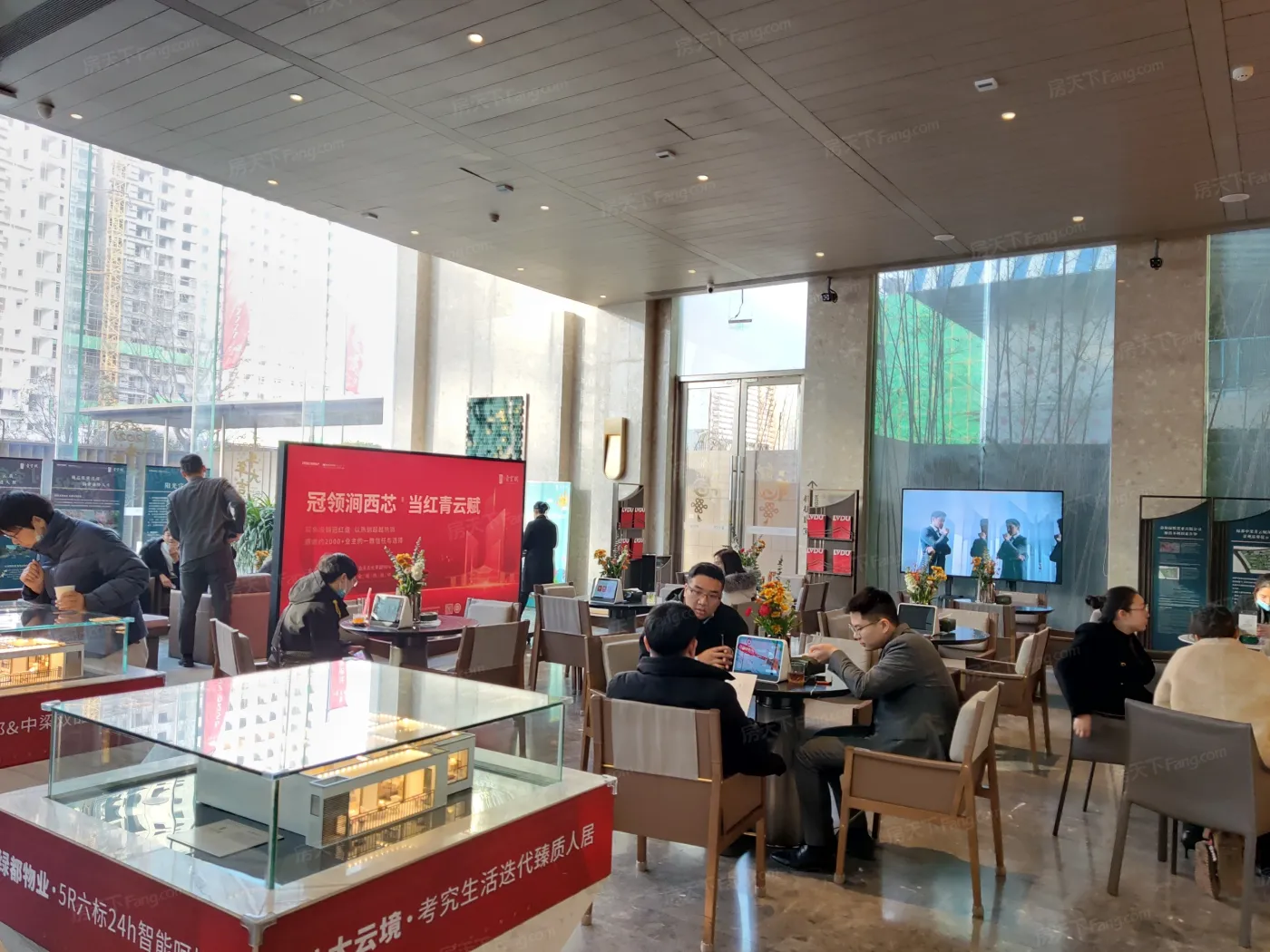 绿都中梁青云赋3室2厅1卫南朝向850.00元/月出租