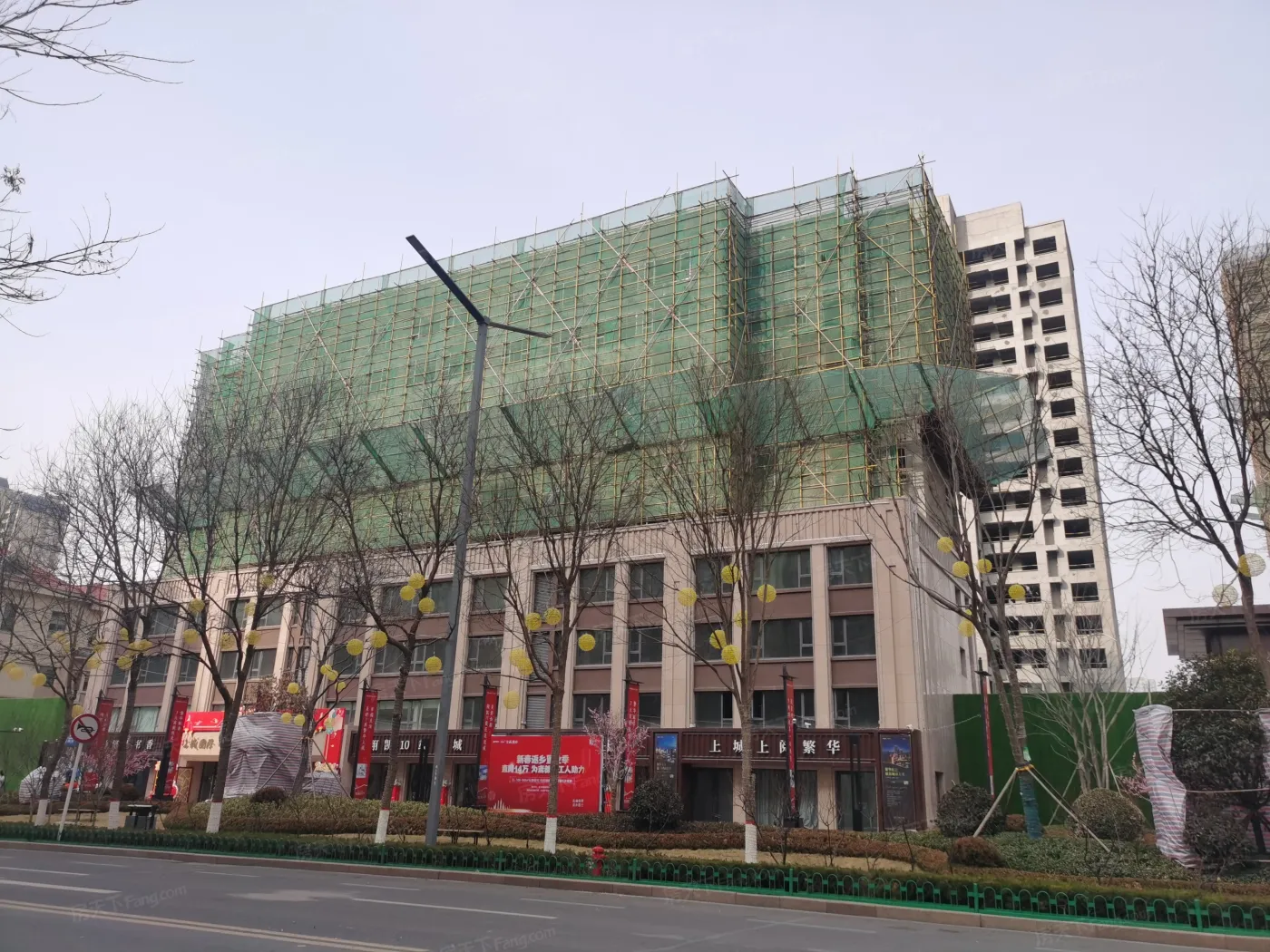 上城国际3室1厅1卫南北朝向300.00元/月出租